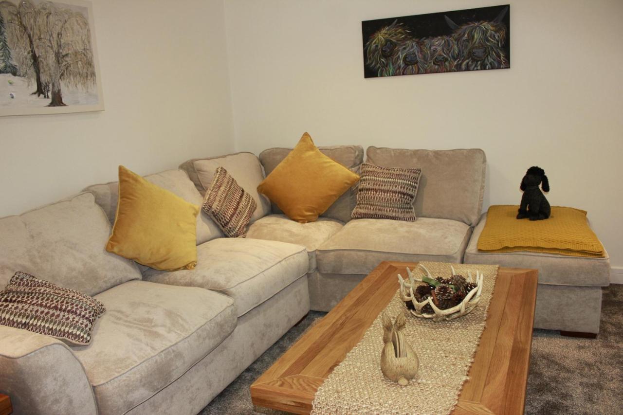 Ground Floor Apartment Монтроуз Екстериор снимка