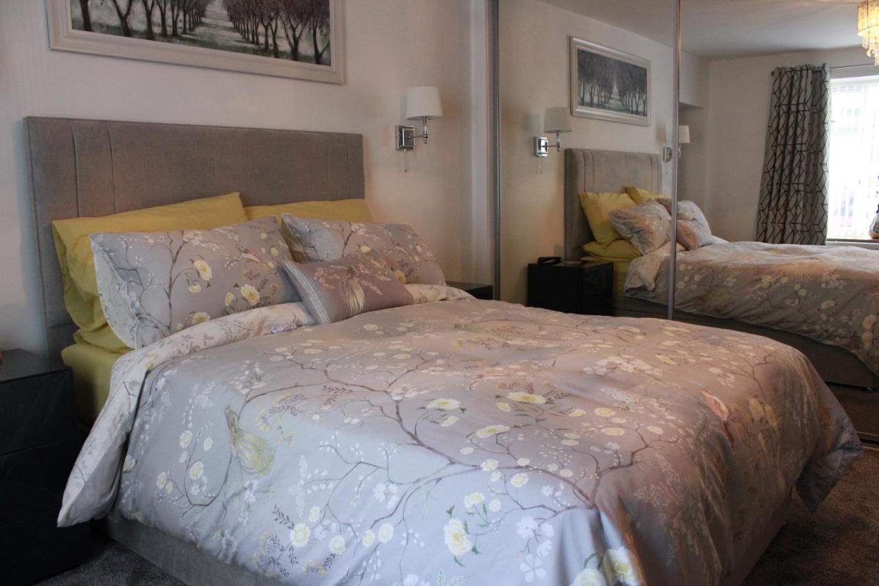 Ground Floor Apartment Монтроуз Екстериор снимка